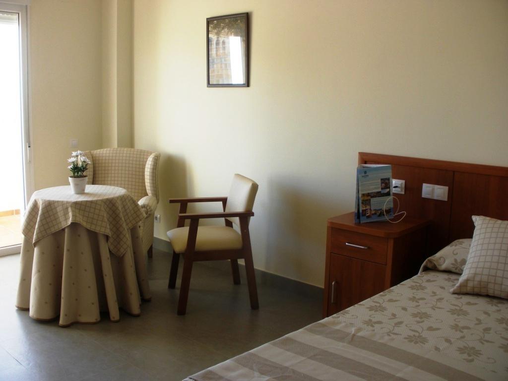 Ballesol Costablanca Senior Resort Mayores De 55 Anos カーラ・デ・フィネストラット 部屋 写真